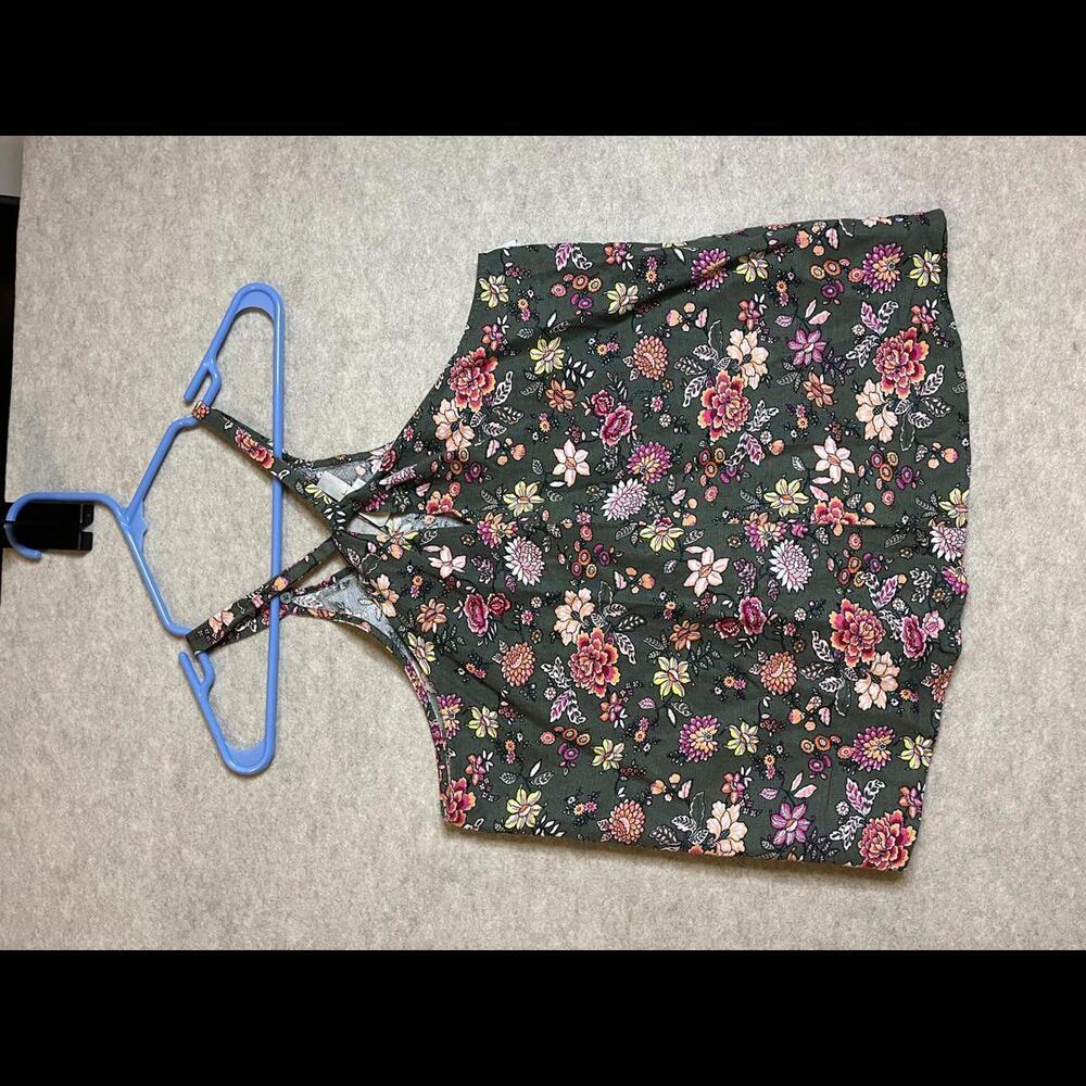 Loft Floral Print Cami Top - Stylish Summer Essential-Medium